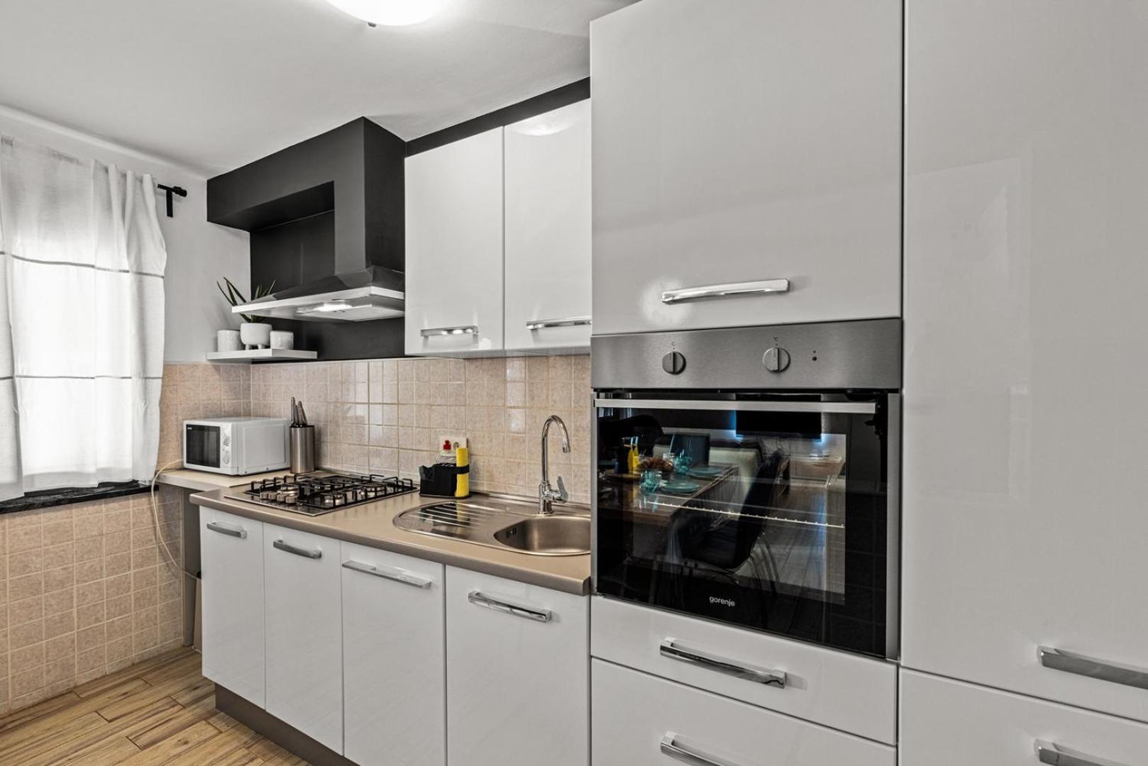 Sea View Apartments With Shared Pool Помер Екстериор снимка