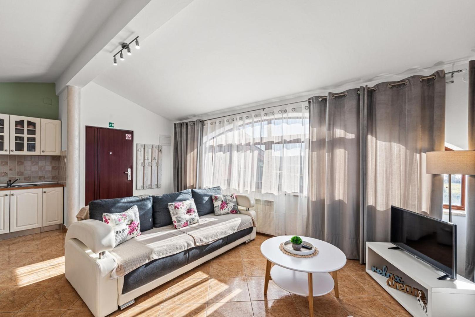 Sea View Apartments With Shared Pool Помер Екстериор снимка