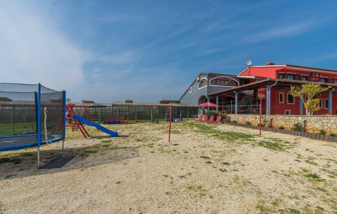 Sea View Apartments With Shared Pool Помер Екстериор снимка