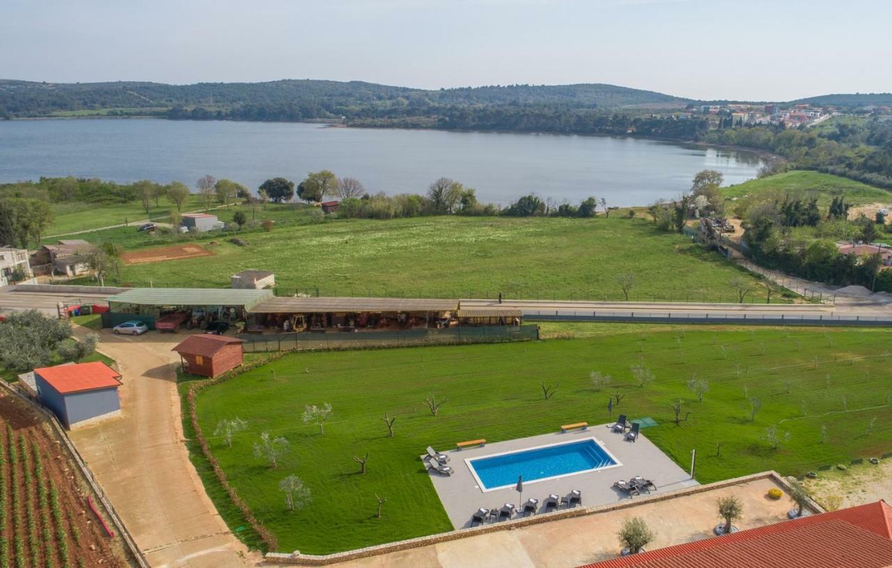 Sea View Apartments With Shared Pool Помер Екстериор снимка