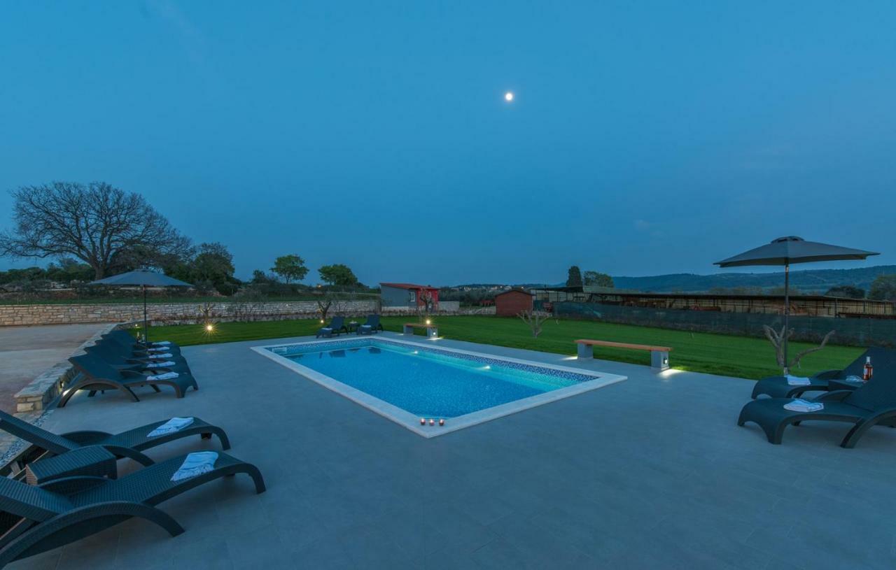 Sea View Apartments With Shared Pool Помер Екстериор снимка